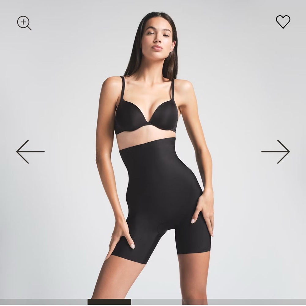 SKIMS Black High-Waist Shapewear. NWOT
Only tried on never worn